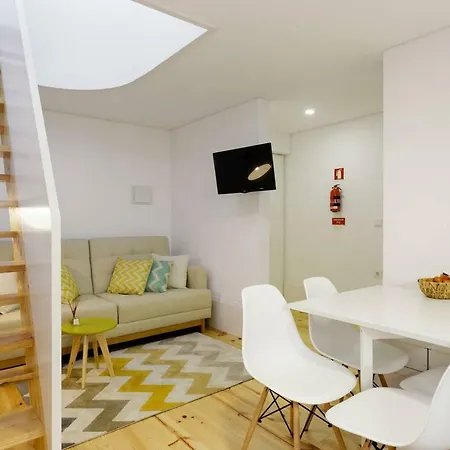 Prassa Studio In Downtown Apartment *